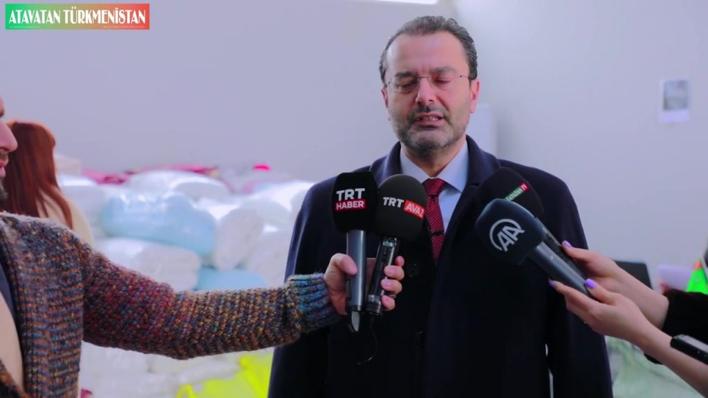 Türkmenistanyň raýatlary türk doganlaryna kömek goluny uzadýar